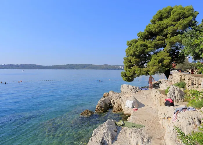 And By The Sea - 22597 3* Trogir